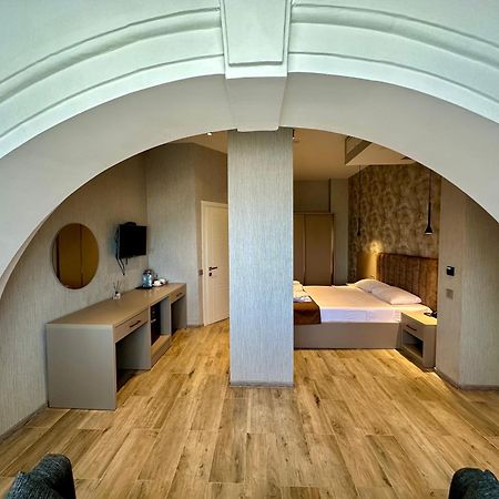Emerald Hotel Batum Dış mekan fotoğraf