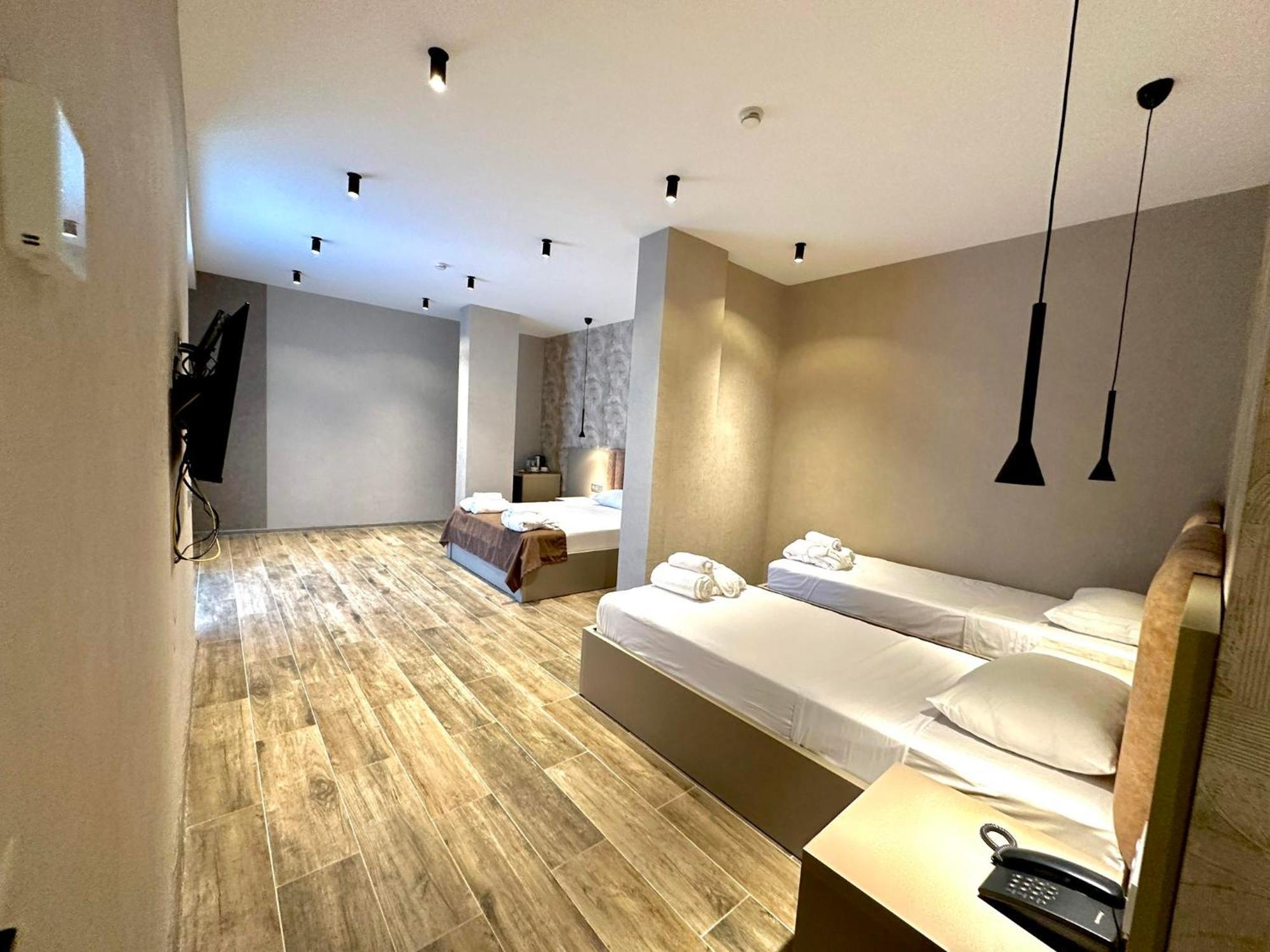 Emerald Hotel Batum Dış mekan fotoğraf