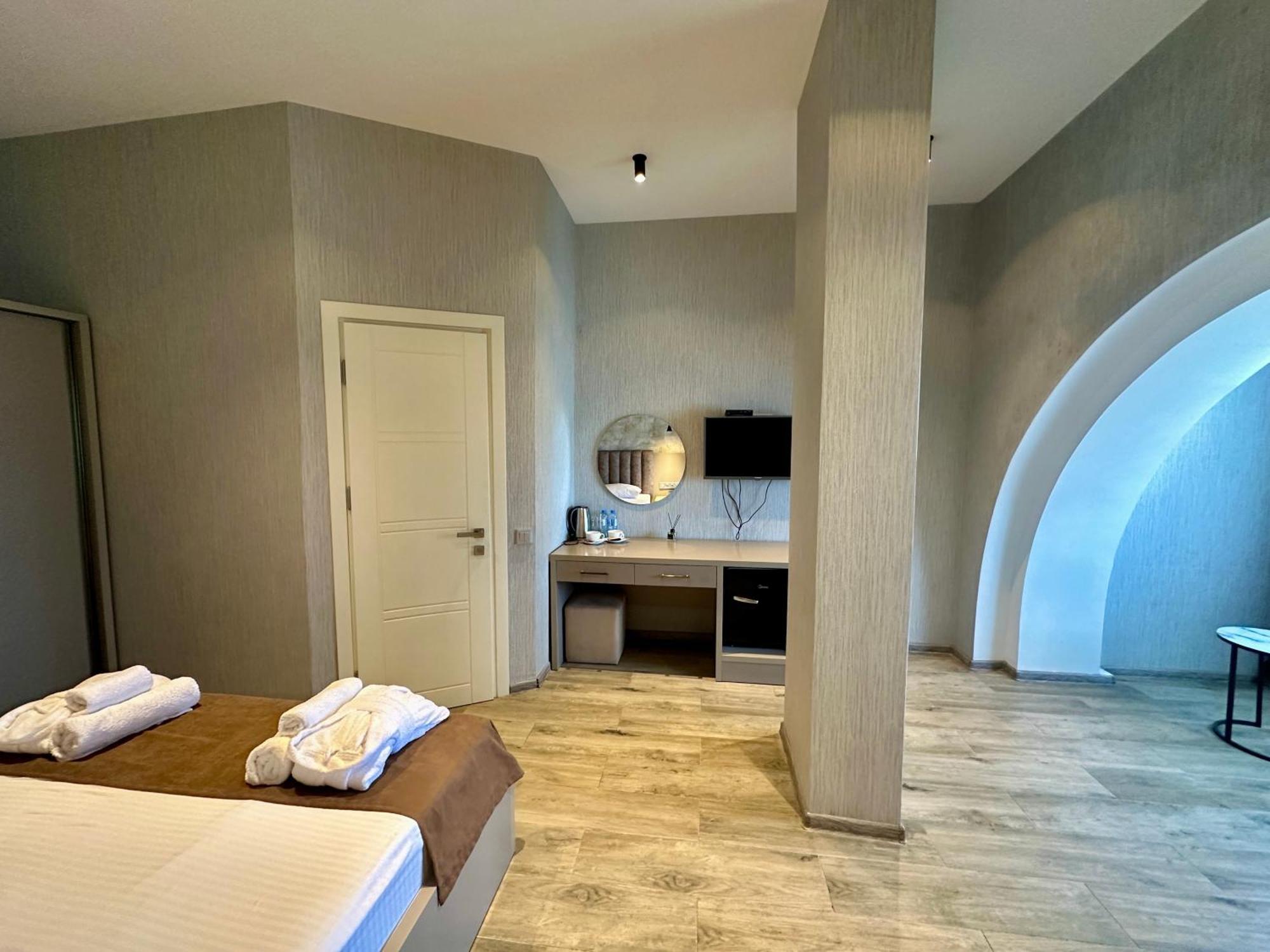 Emerald Hotel Batum Dış mekan fotoğraf