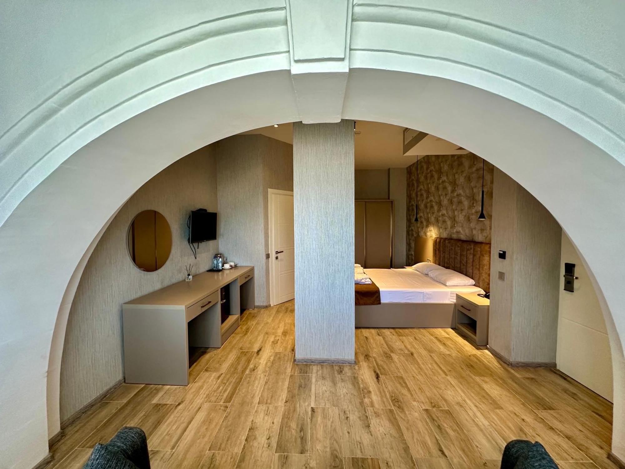 Emerald Hotel Batum Dış mekan fotoğraf