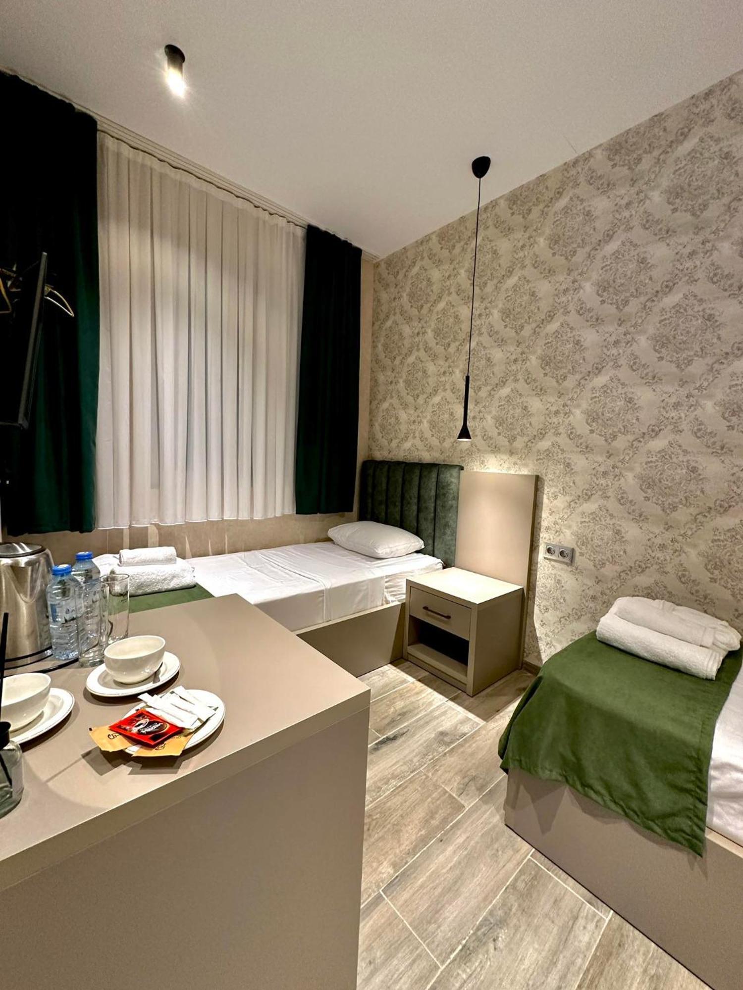 Emerald Hotel Batum Dış mekan fotoğraf