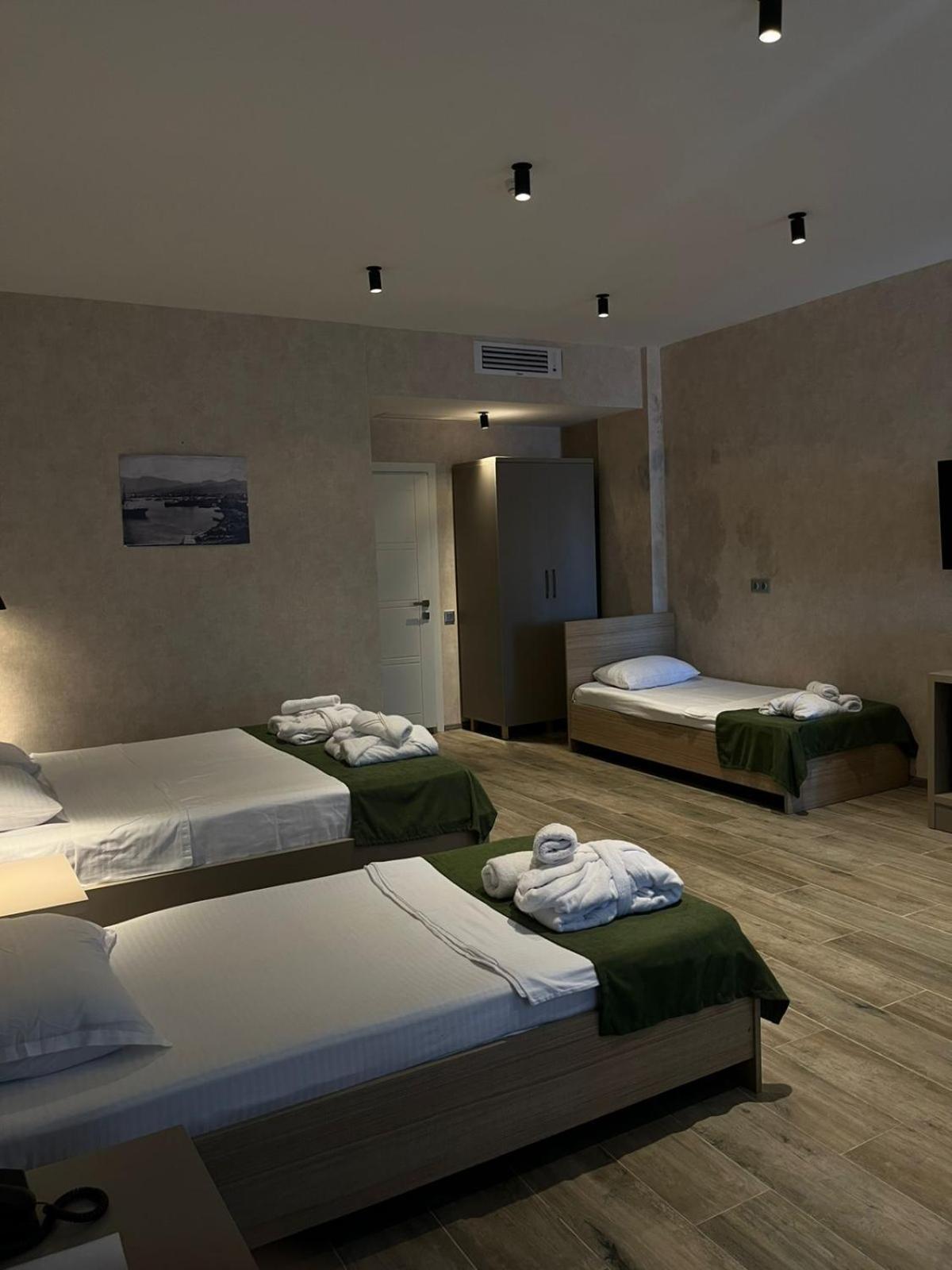 Emerald Hotel Batum Dış mekan fotoğraf