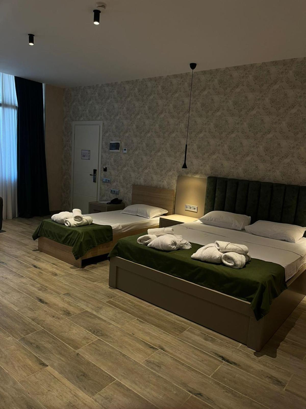 Emerald Hotel Batum Dış mekan fotoğraf
