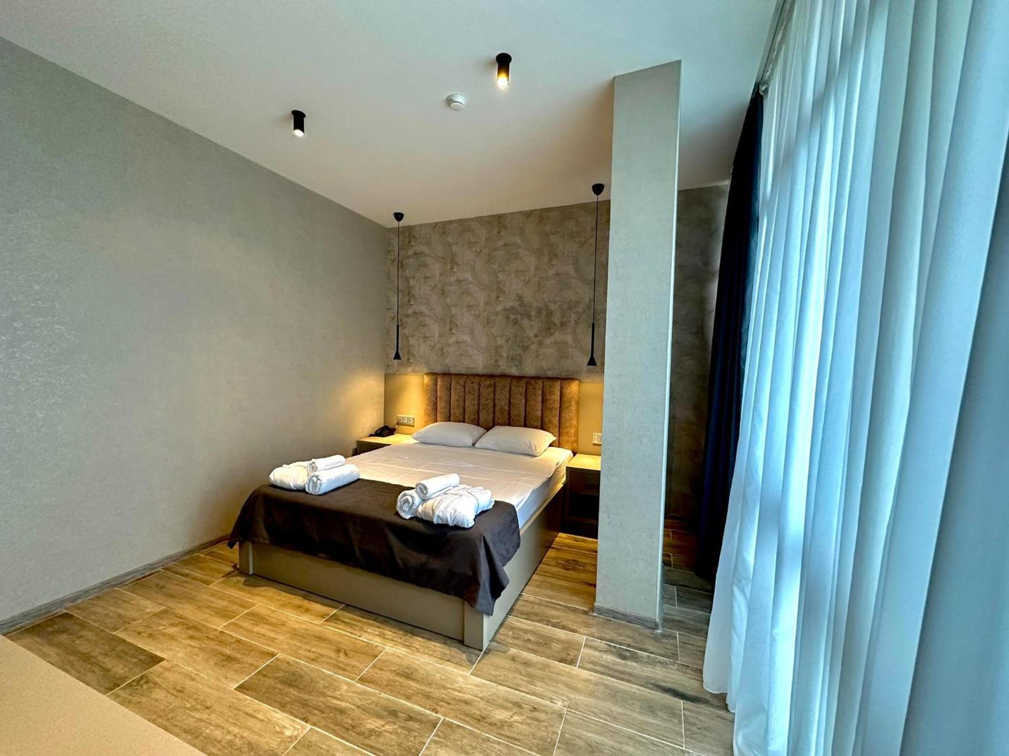 Emerald Hotel Batum Dış mekan fotoğraf
